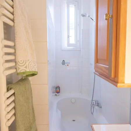 Apartment Cosy And Very Flat With Open View On A Parc Paris